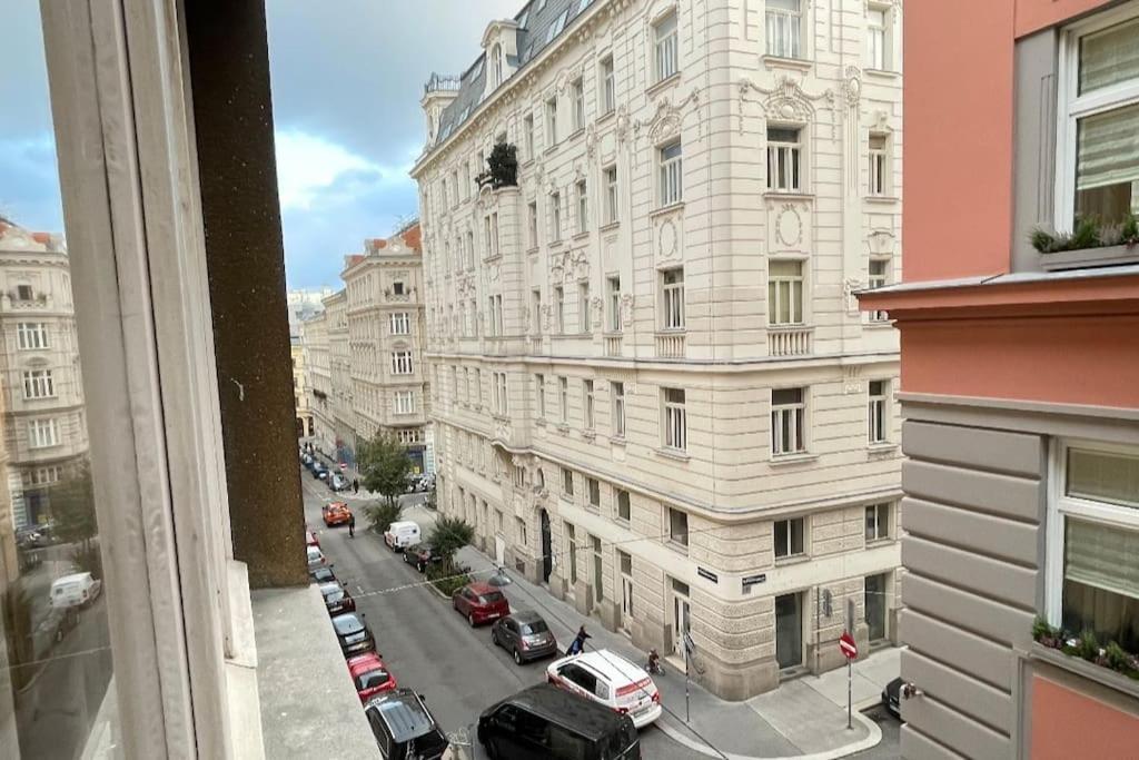 Mariahilfer Street Apartment Wien Exterior foto